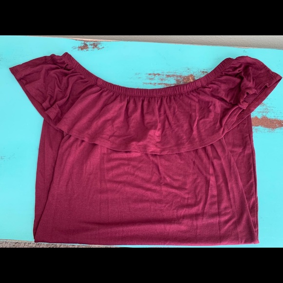 NEW, FSU, Garnet Color, Ruffle Off The Shoulder Top, Size Large - Picture 3 of 10